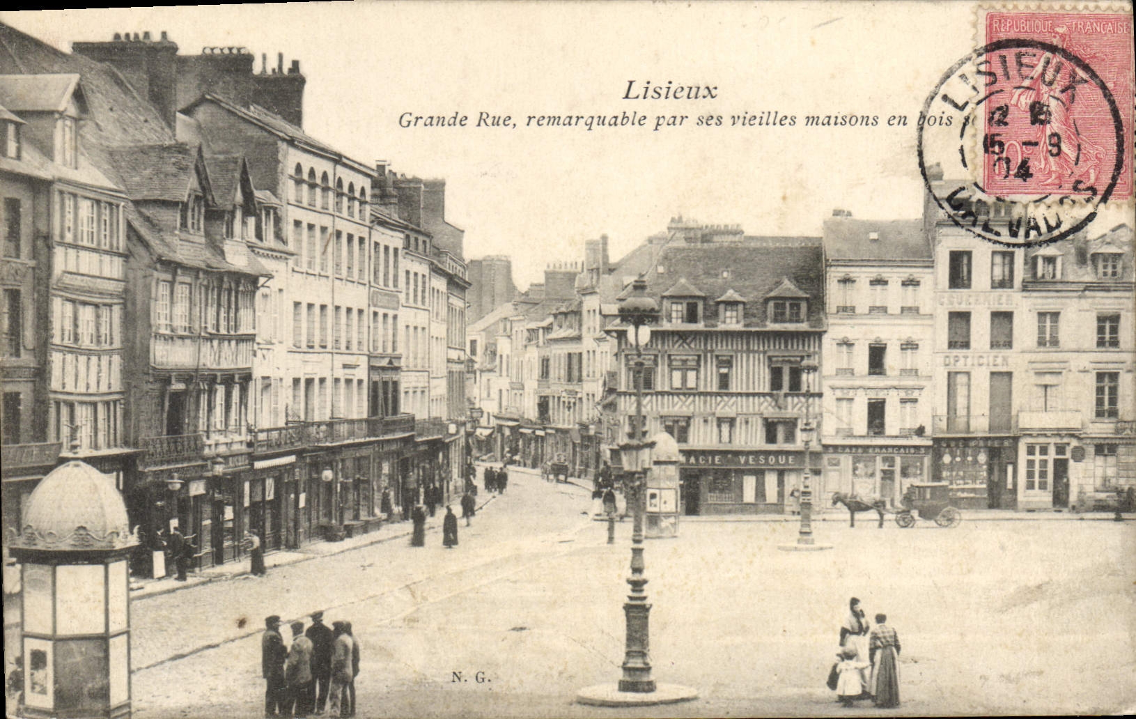 CPA Lisieux Grande Rue Remarquable Par Ses Vieilles Maisons En Bois