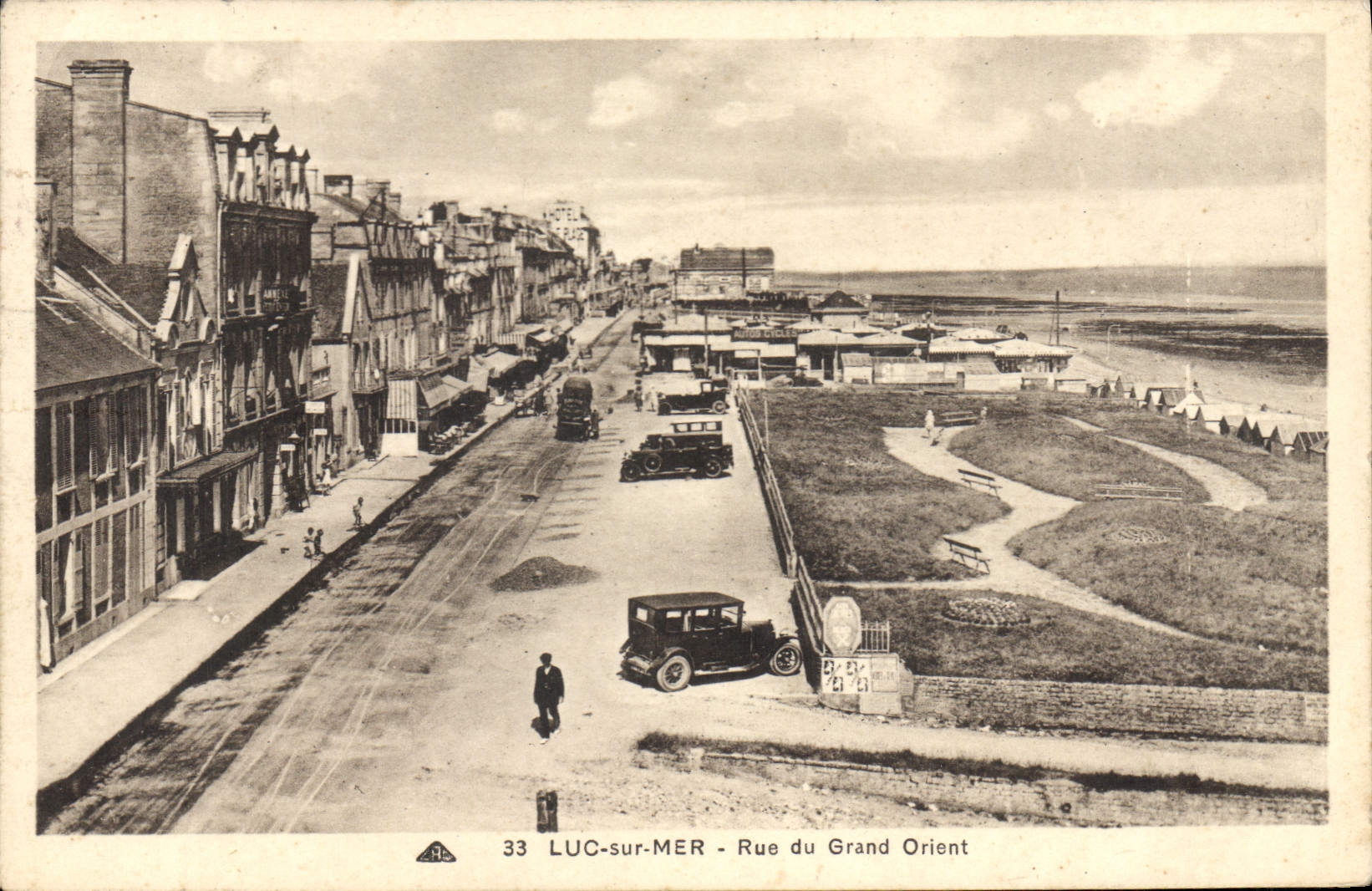 CPA Luc Sur Mer Rue Du Grand Orient