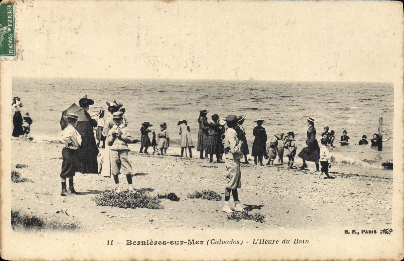 CPA Bernieres Sur Mer L'Heure Du Bain