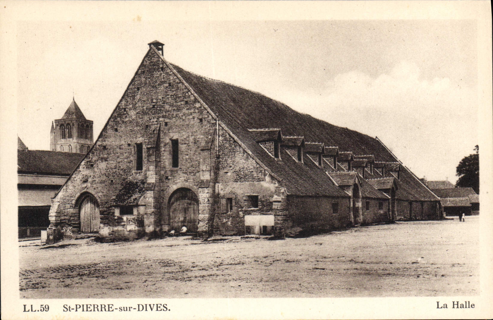 CPA St Pierre Sur Dives La Halle