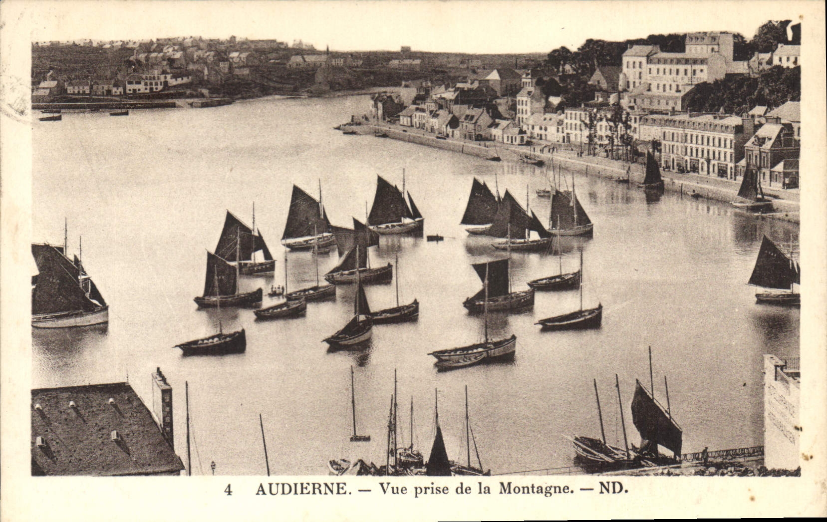 CPA Audierne Vue Prise De La Montagne