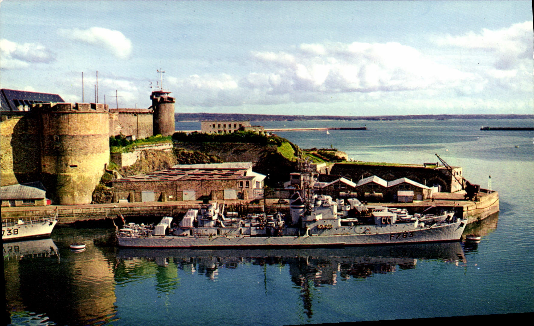 CPSM Brest Entree Du Port De Guerre La Penfeld