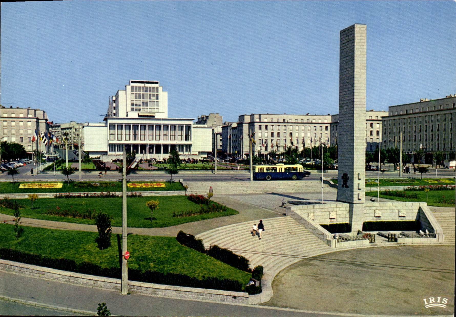 CPSM Brest La Place De La Liberte L'Hotel De Ville