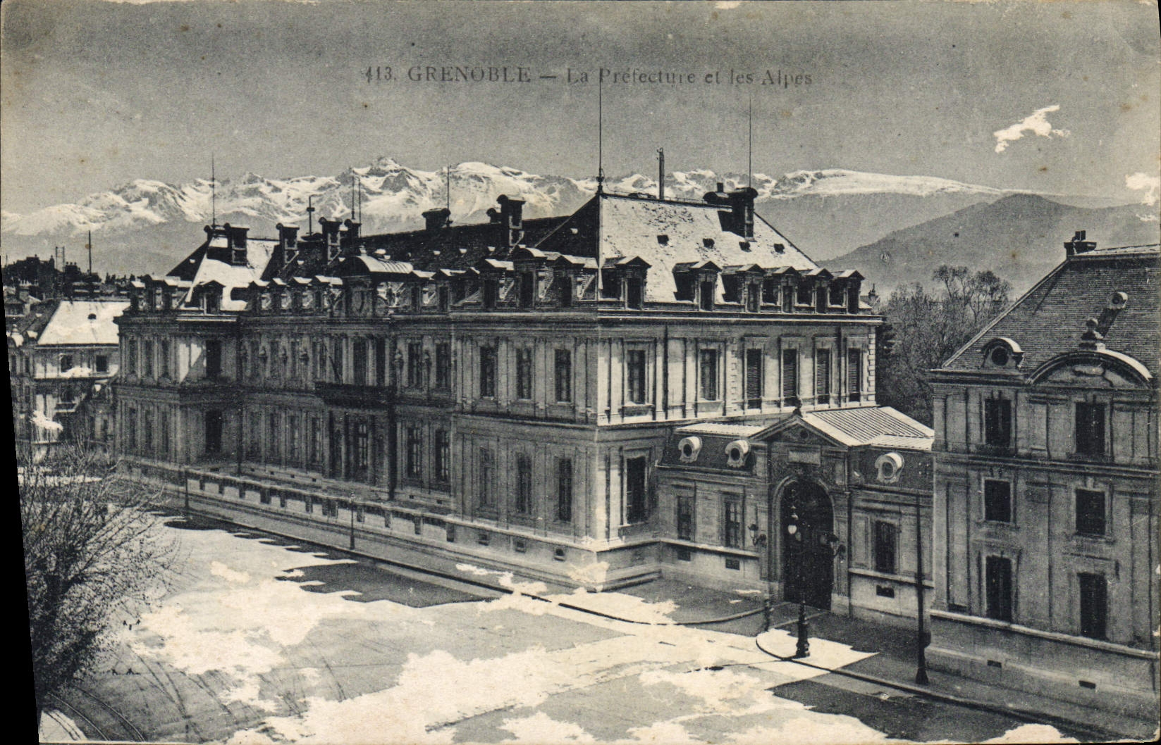 CPA Grenoble La Prefecture Et Les Alpes