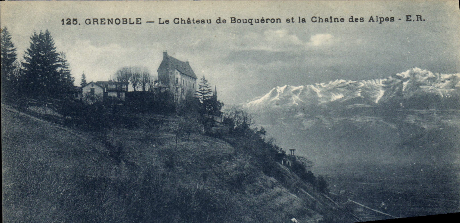 CPA Grenoble Le Chateau De Bouqueron Et La Chaine Des Alpes