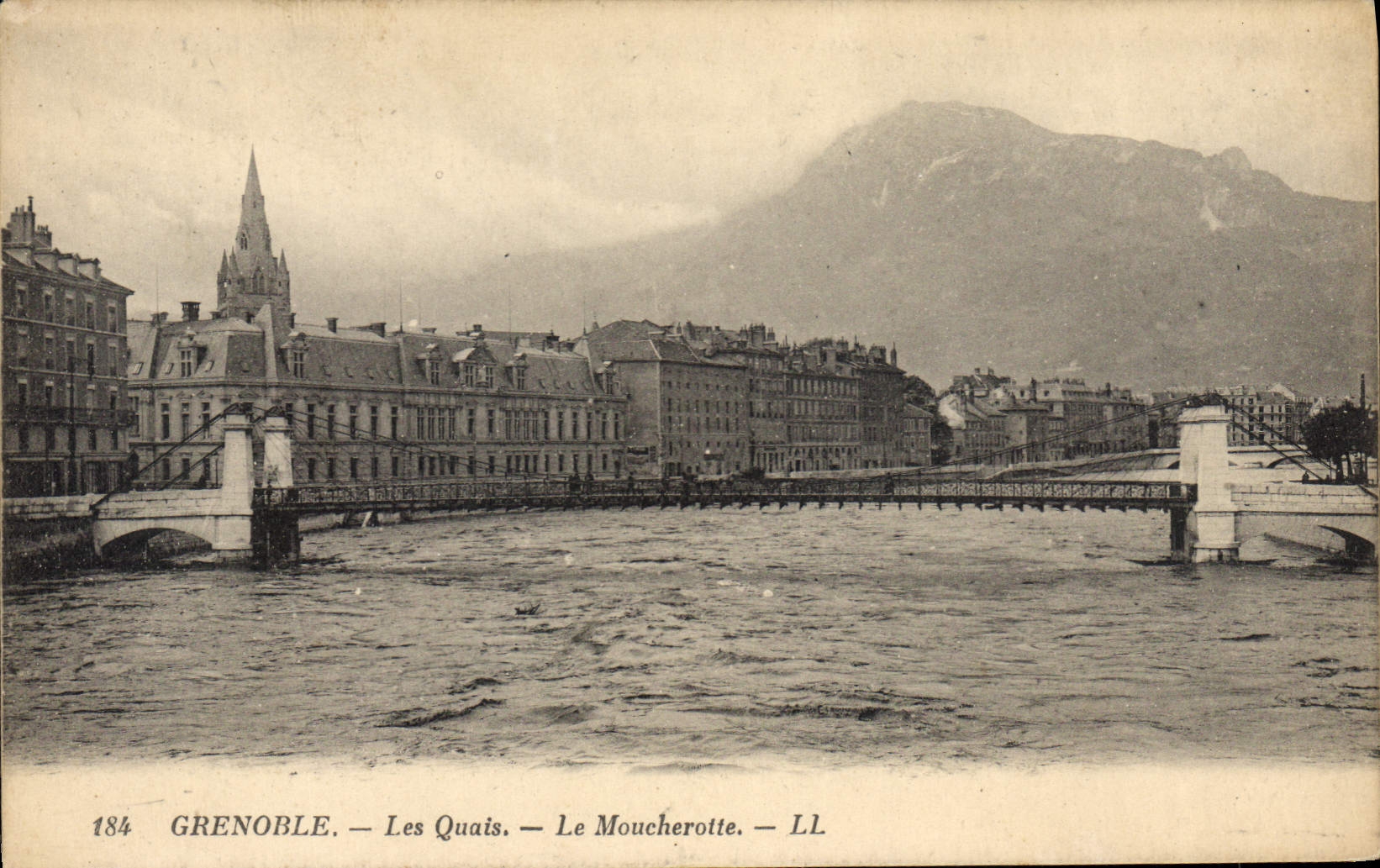 CPA Grenoble Les Quais Le Moucherotte