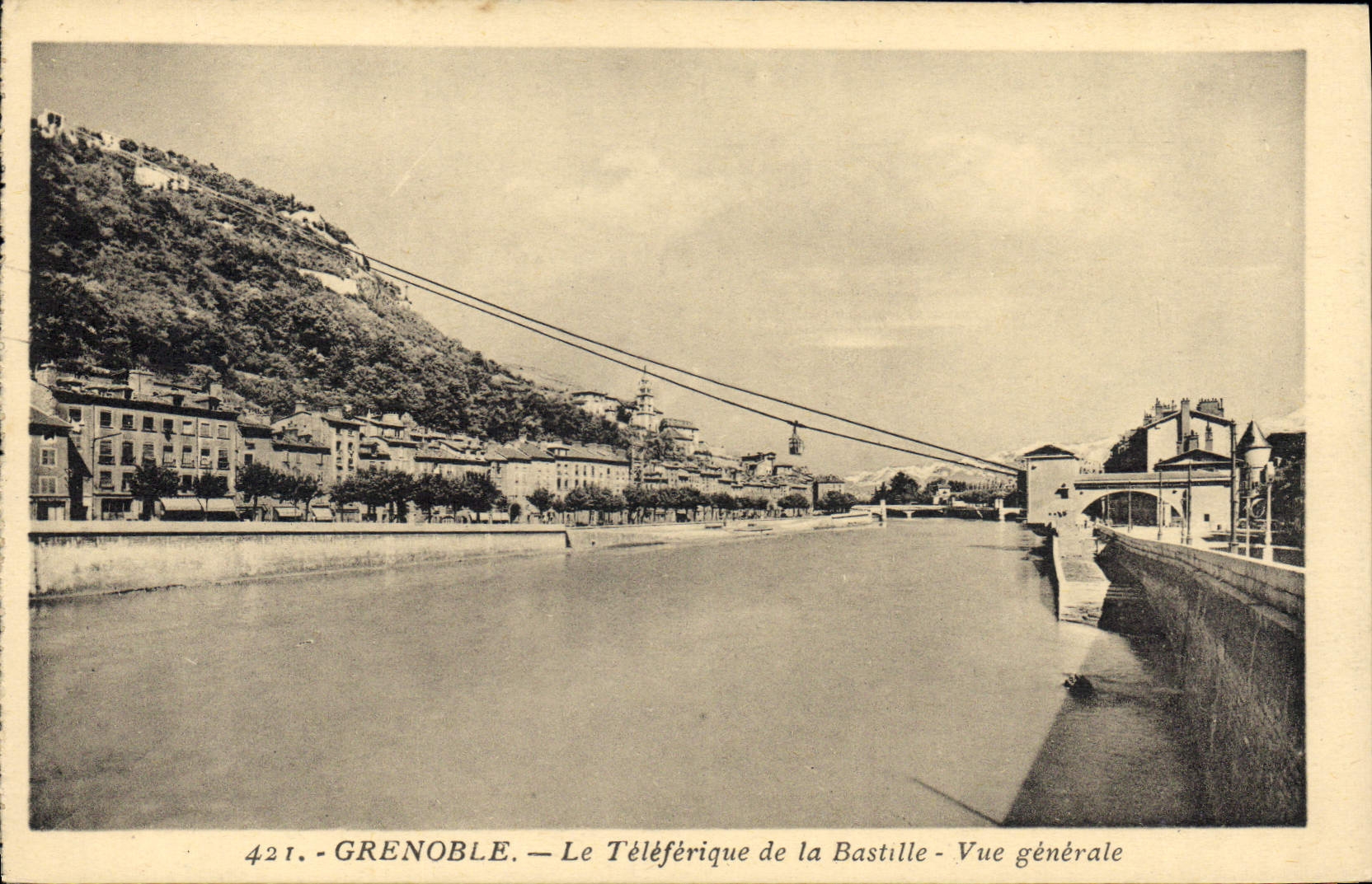 CPA Souvenir Le Teleferique De La Bastille Vue Generale