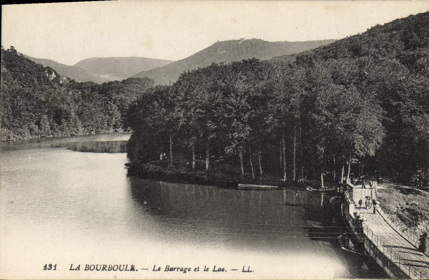 CPA La Bourboule Le Barrage Et Le Lac