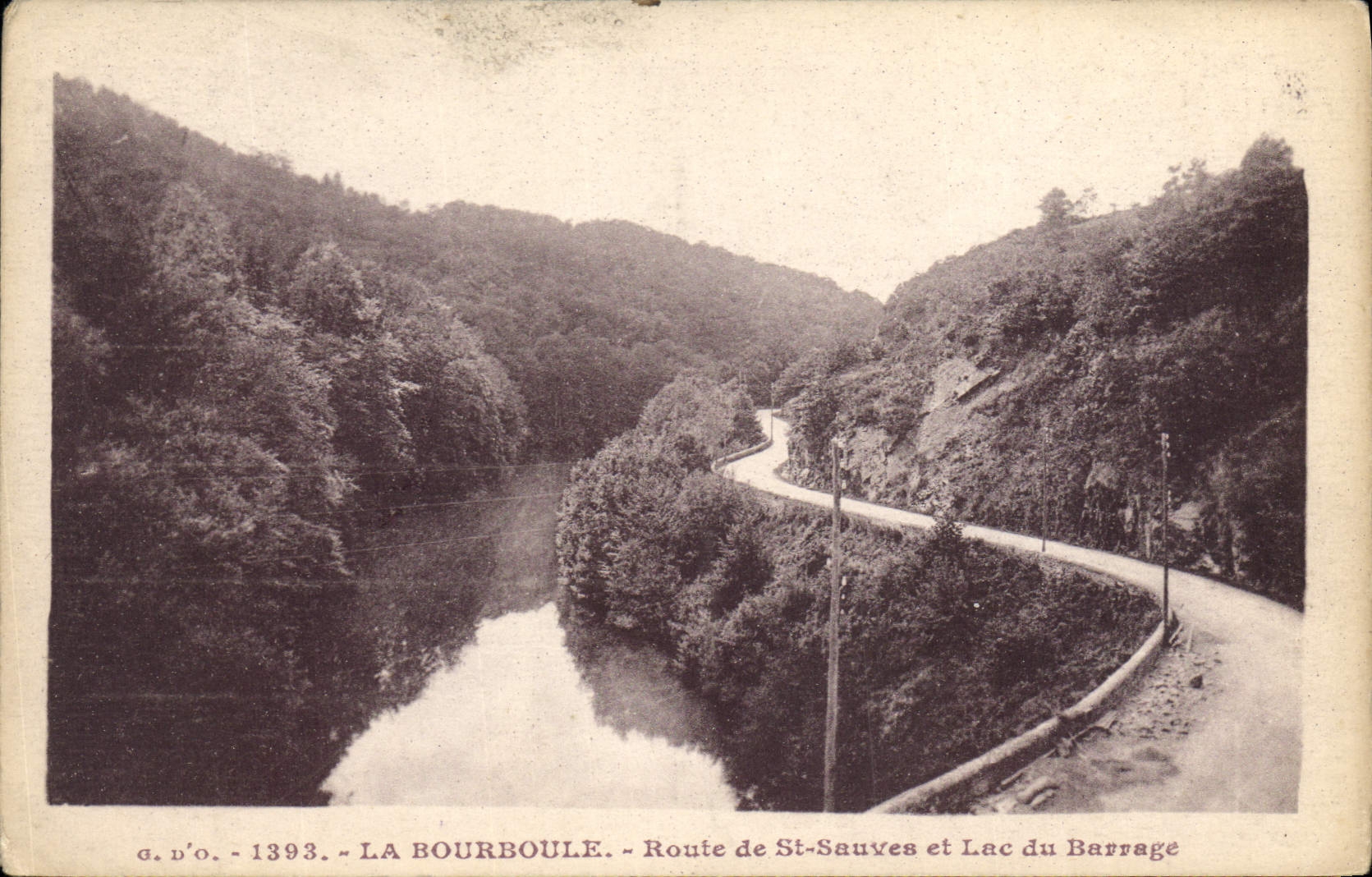 CPA La Bourboule Route De St Sauves Et Lac Du Barrage