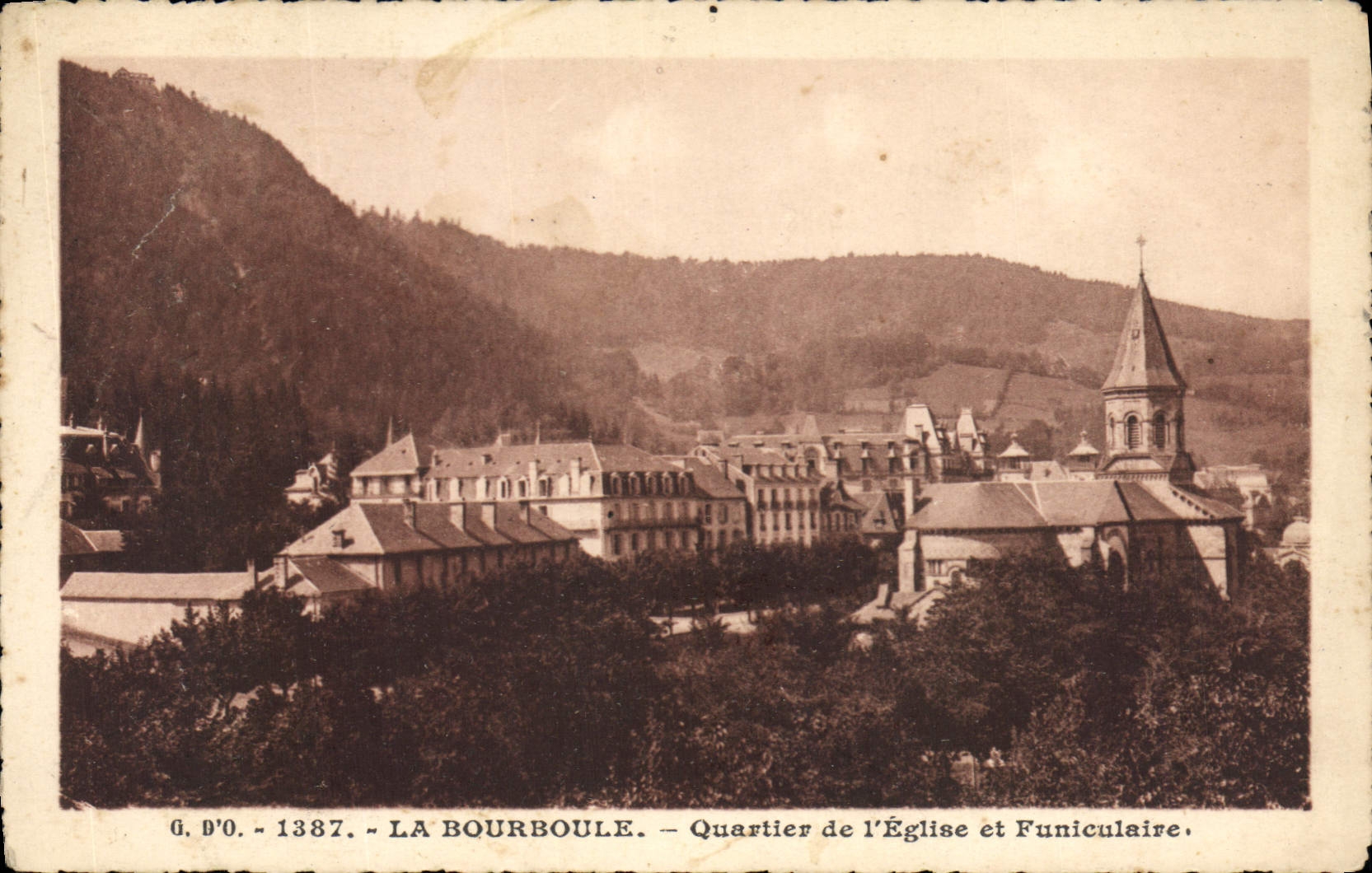 CPA La Bourboule Quartier De I'Eglise Et Funiculaire