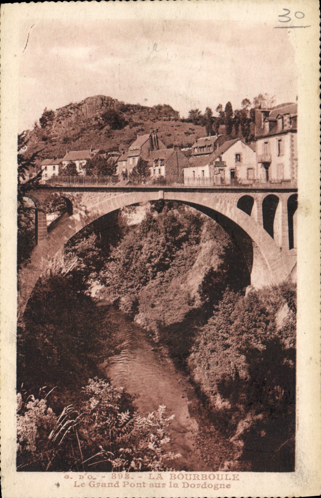 CPA La Bourboule le Grand Pont Sur La Dordogne