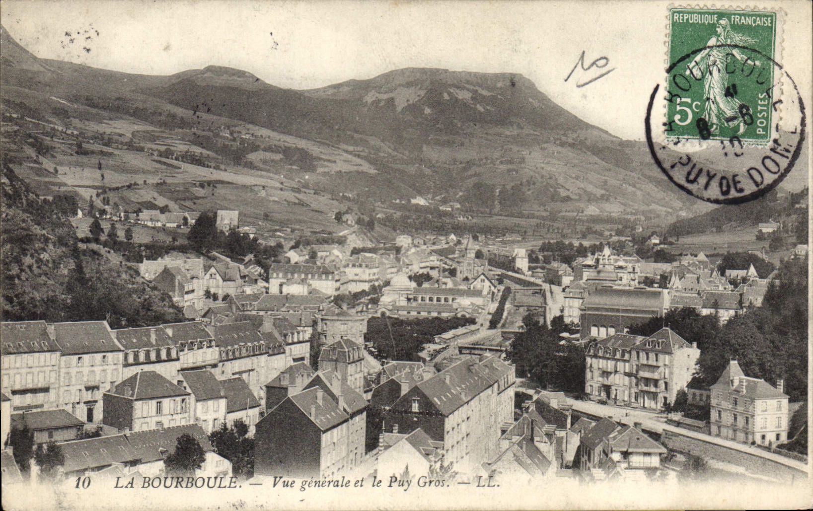 CPA La Bourboule Vue Generale Et Le Puys Gros