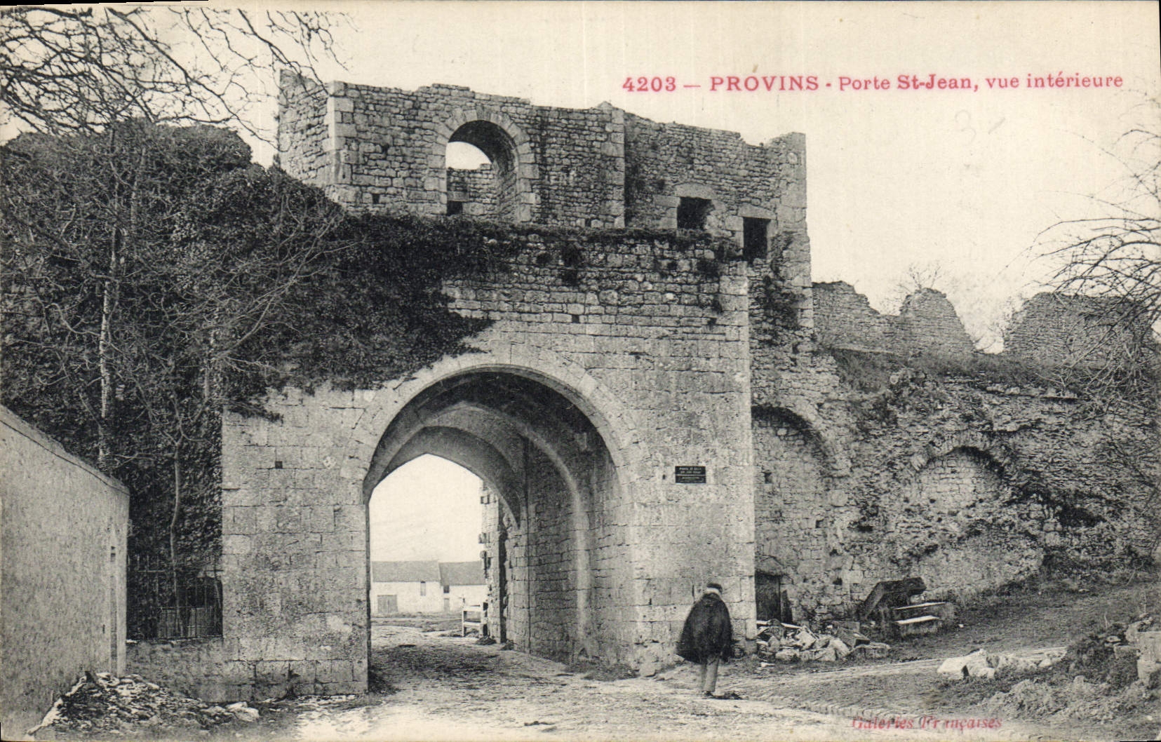 CPA Provins Porte St Jean Vue Interieure