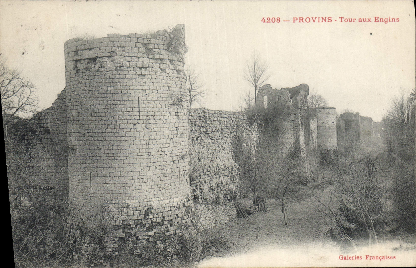 CPA Provins Tour Aux Engins