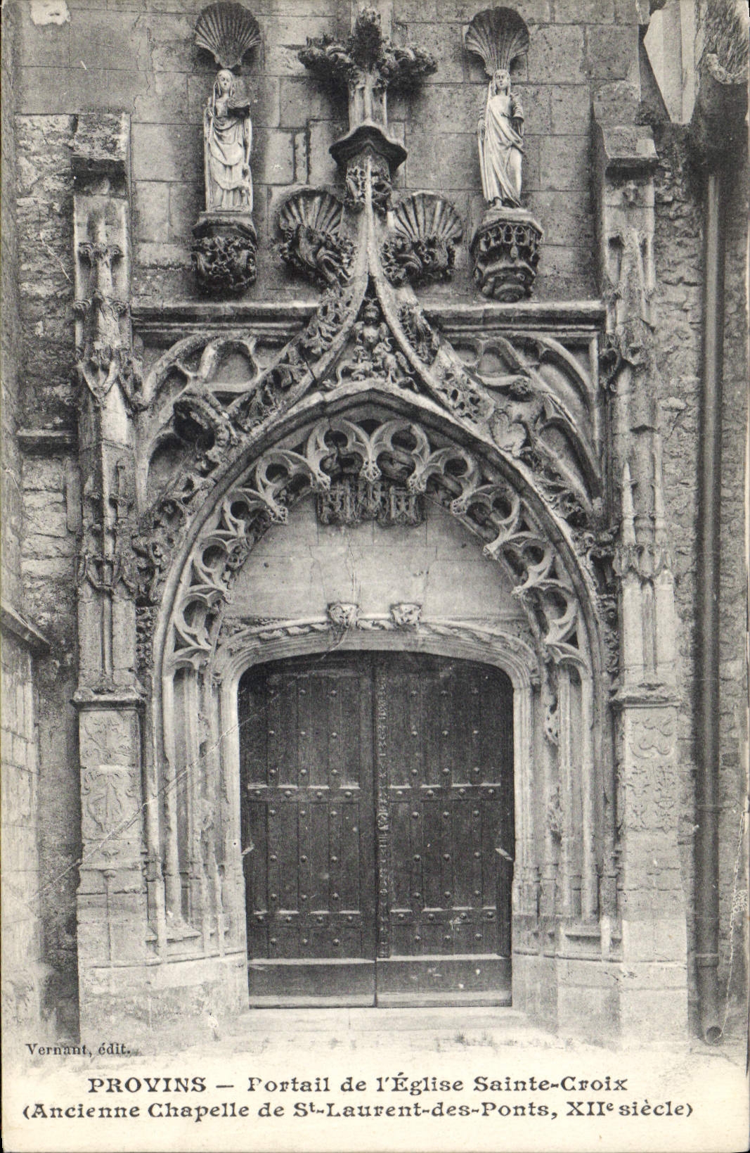 CPA Provins portail de l'église Sainte Croix