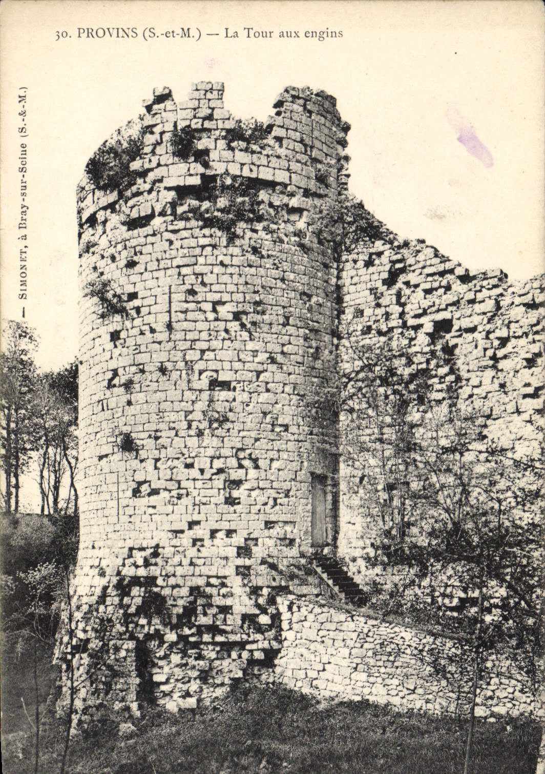 CPA Provins La Tour Aux Engins