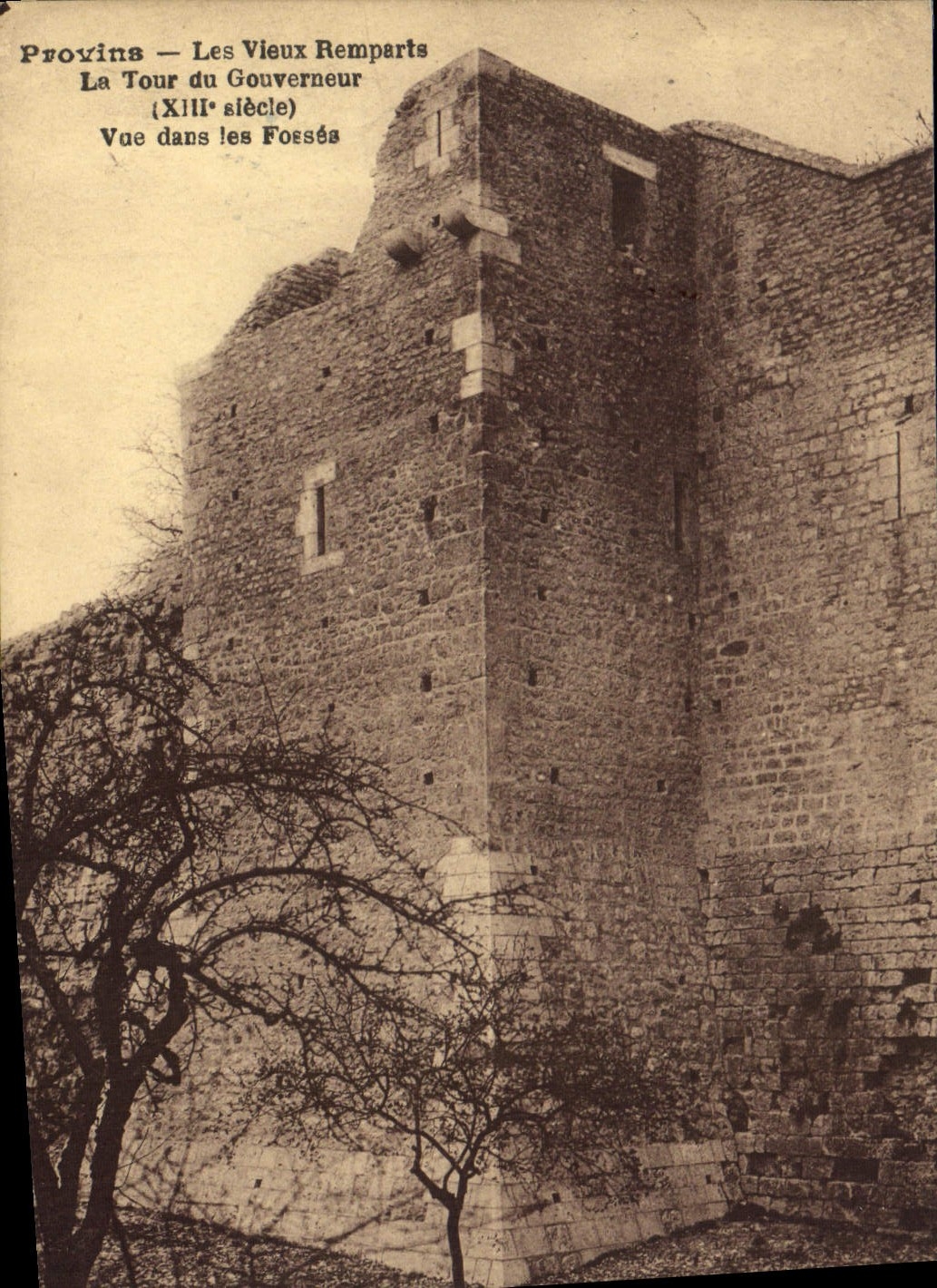 CPA Provins Les Vieux Remparts La Tour Du Gouverneur