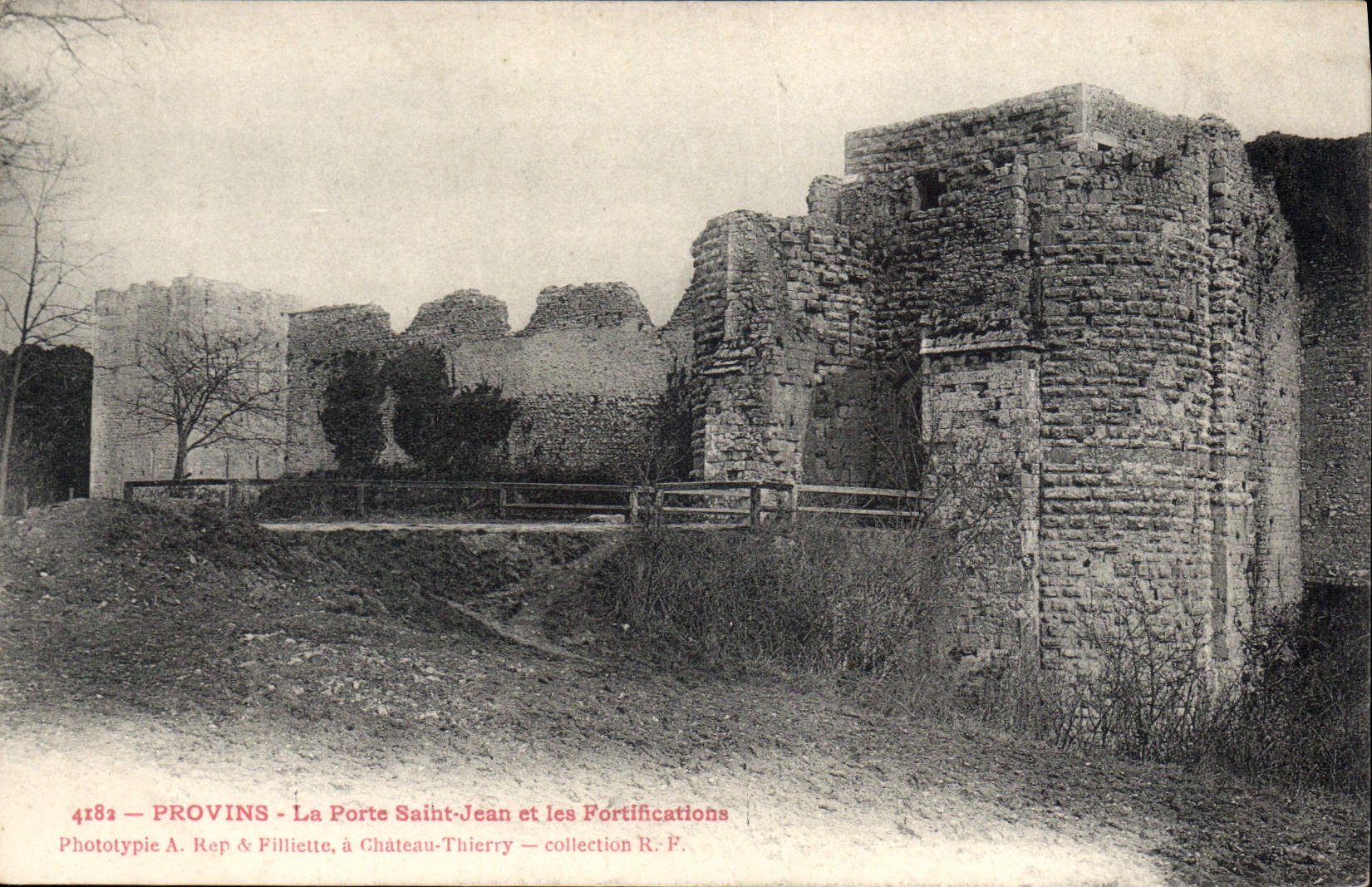 CPA Provins La Porte Saint Jean Et Les Fortifications