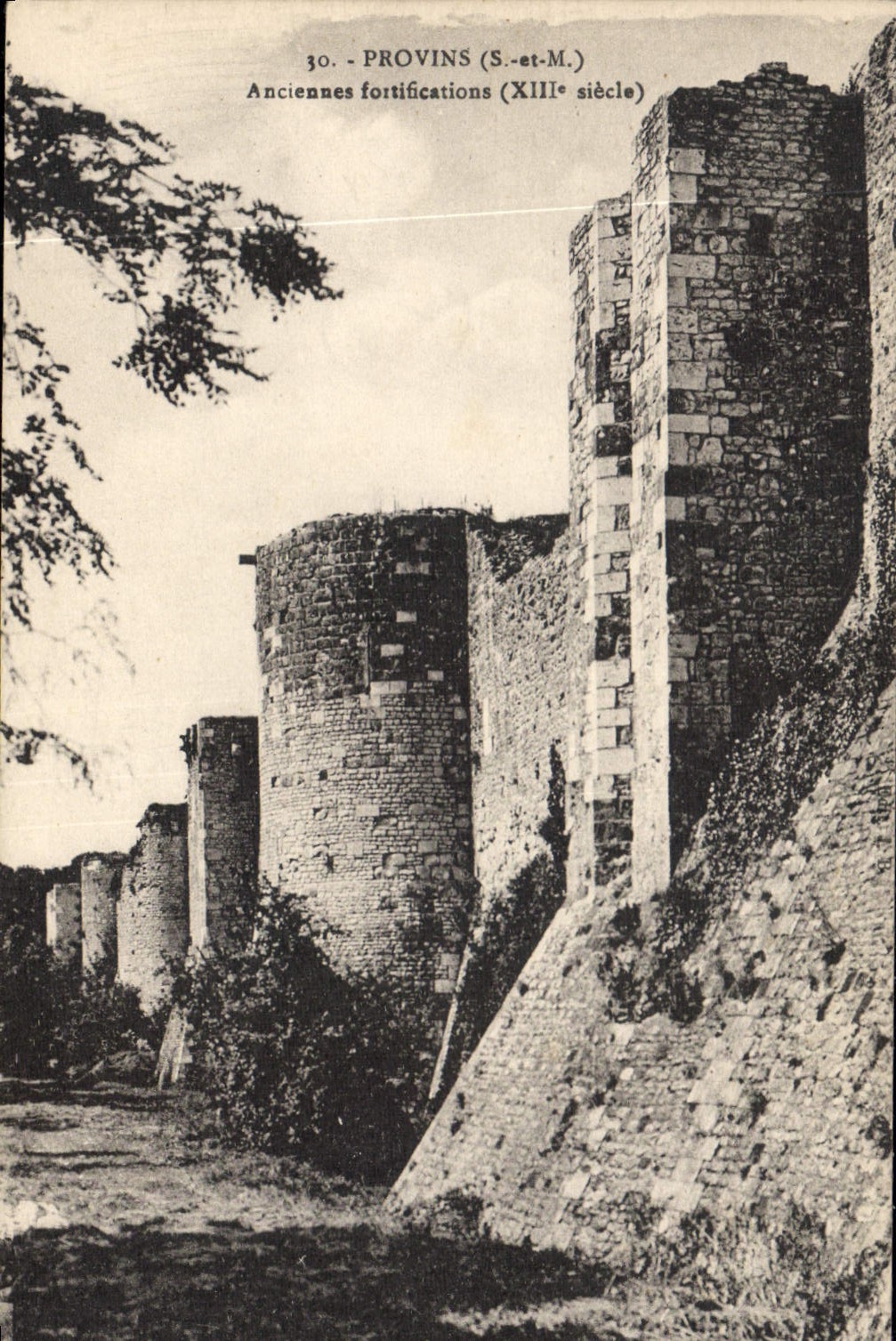 CPA Provins Anciennes Fortifications
