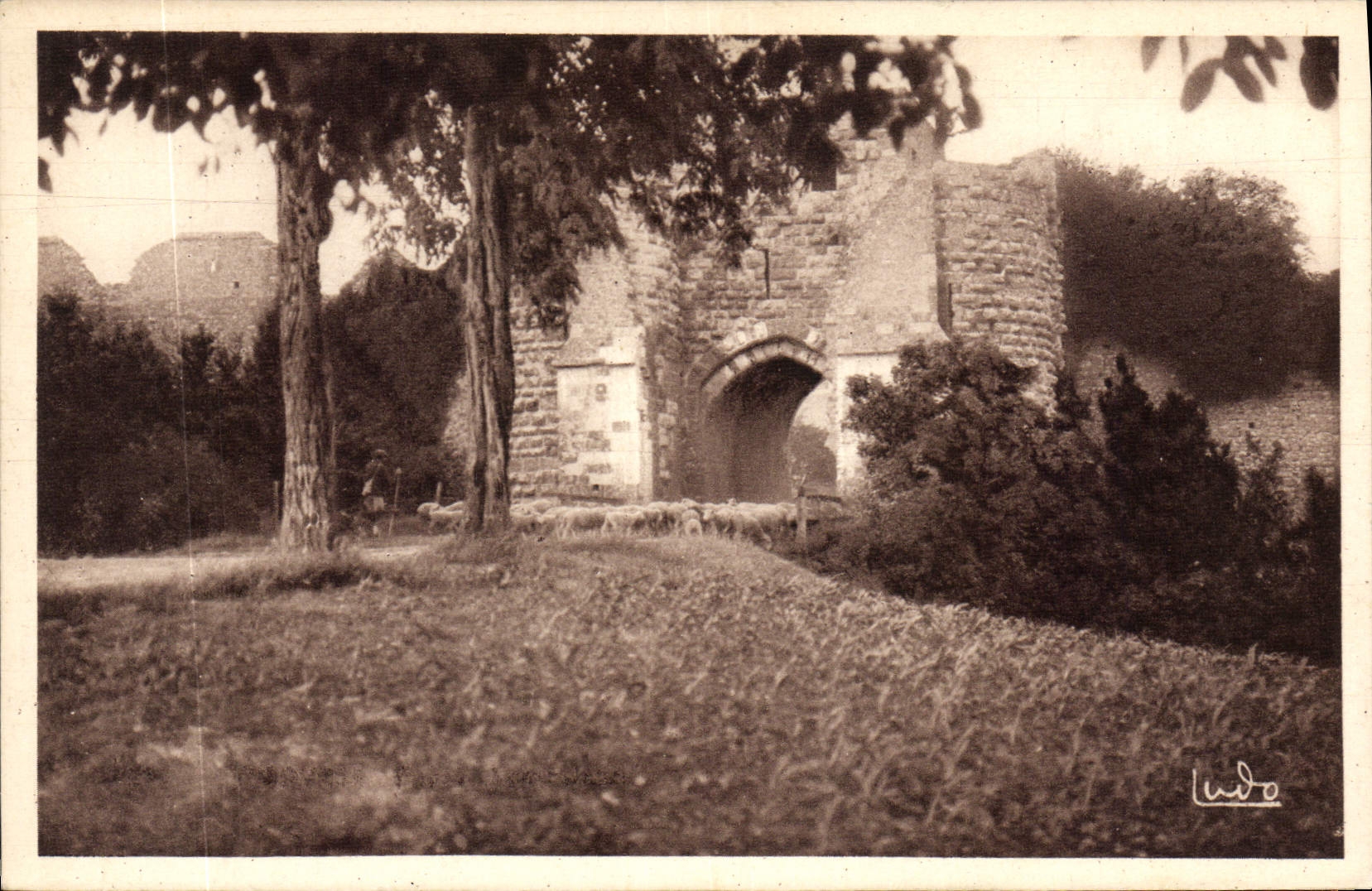 CPA Provins Les Remparts Porte Saint Jean
