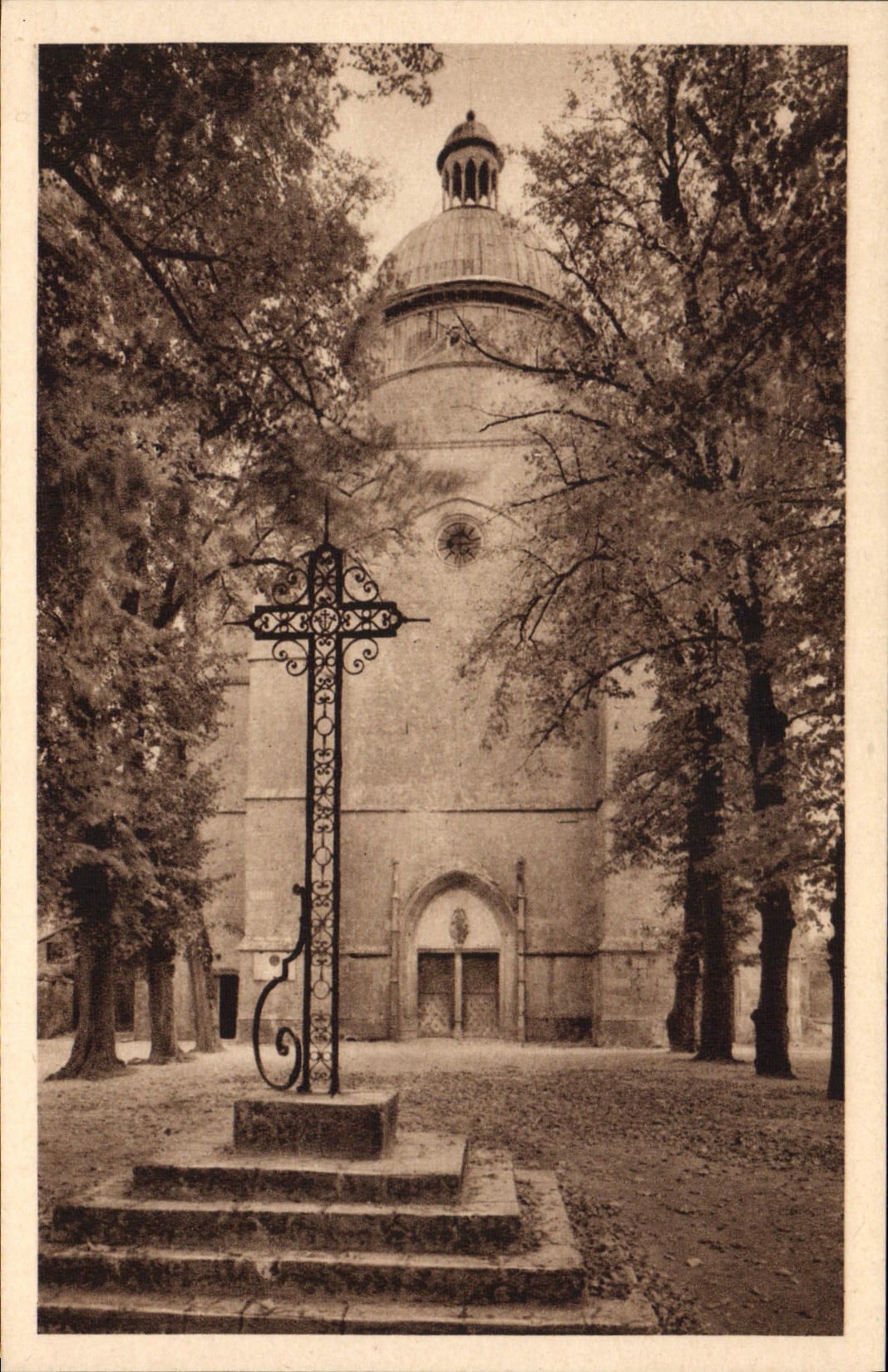 CPA Provins Eglise Saint Quiriace