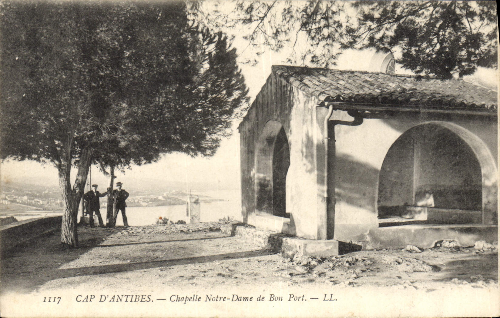CPA Cap D'Antibes Chapelle Notre Dame De Bon Port