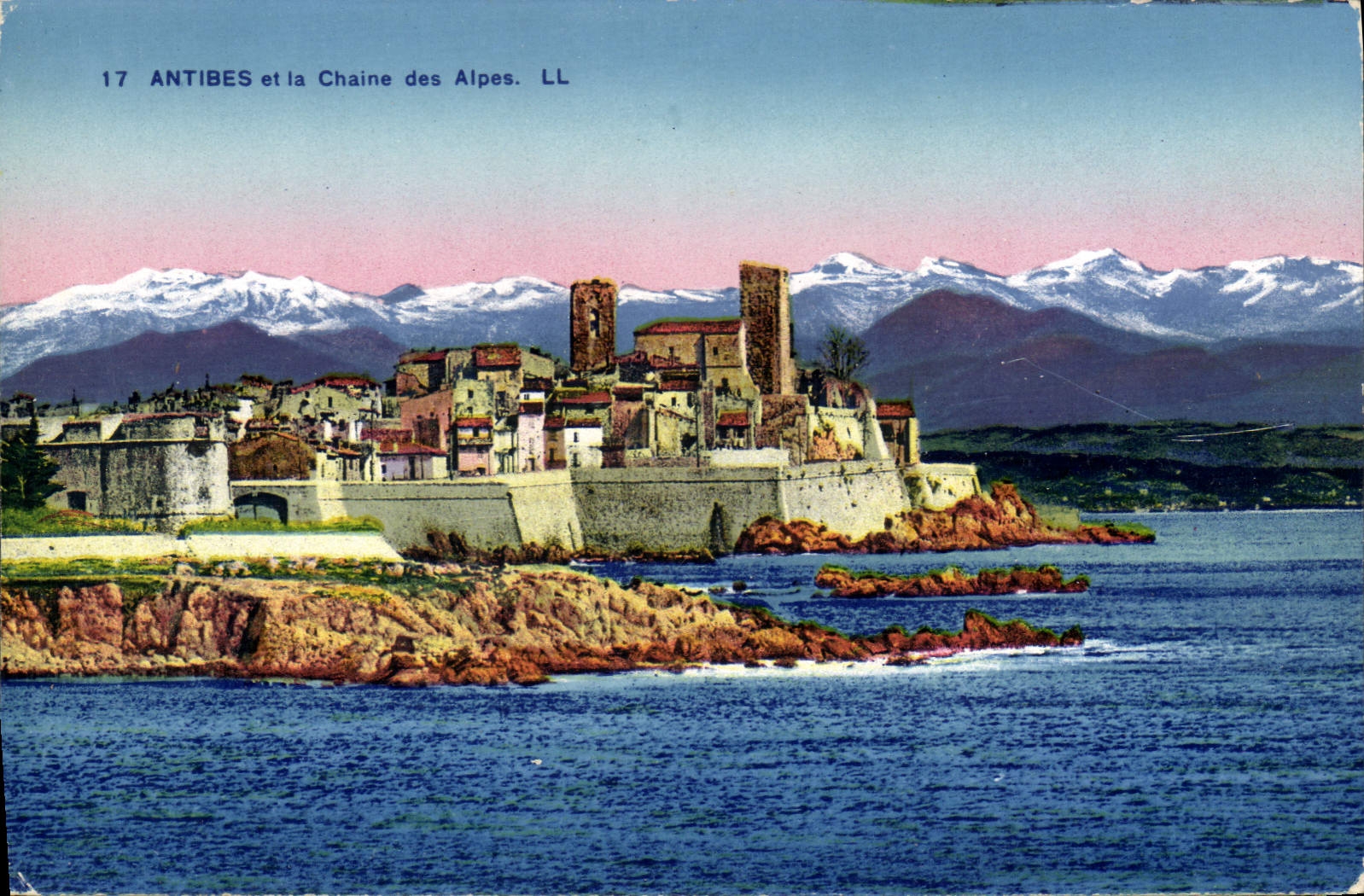 CPA Antibes Et La Chaine Des Alpes