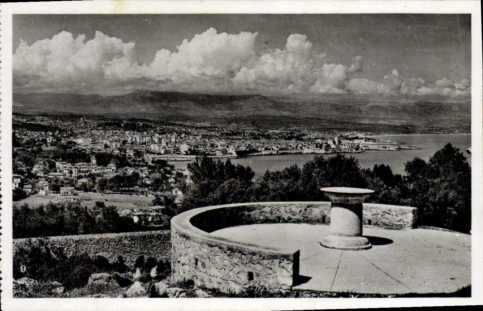 CPA Antibes Vue Prise Du Sanctuaire De La Garoupe