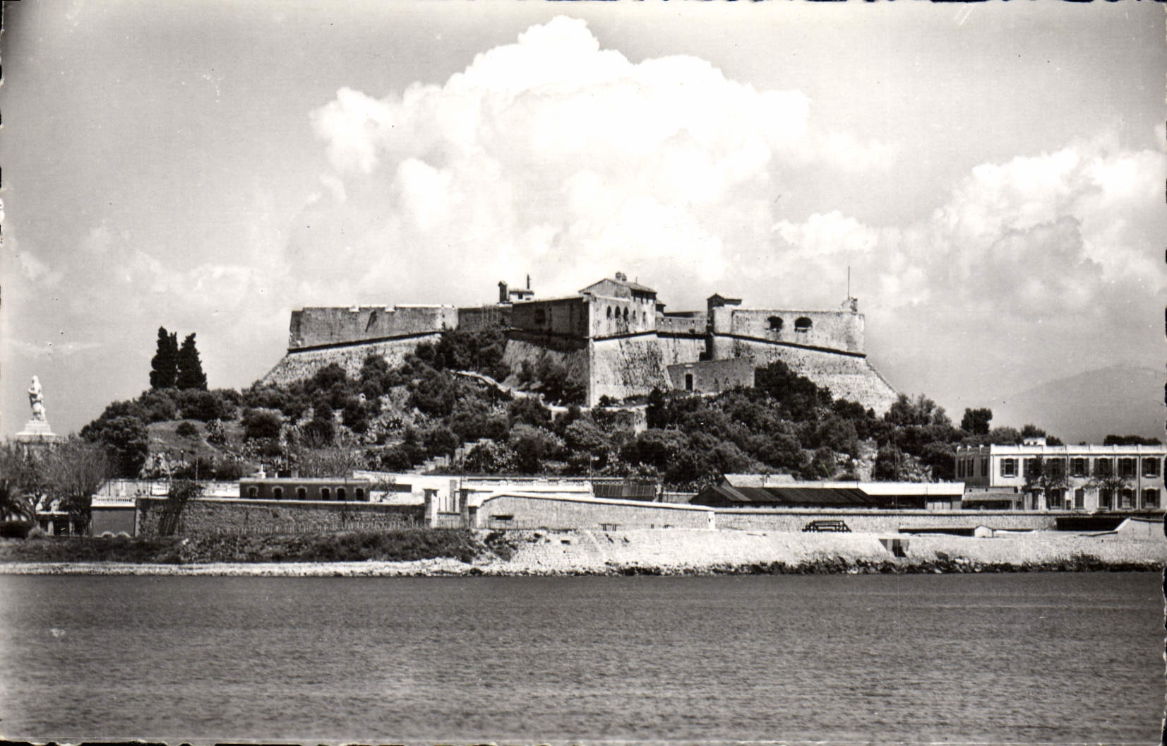 CPA Antibes Le Fort Carre