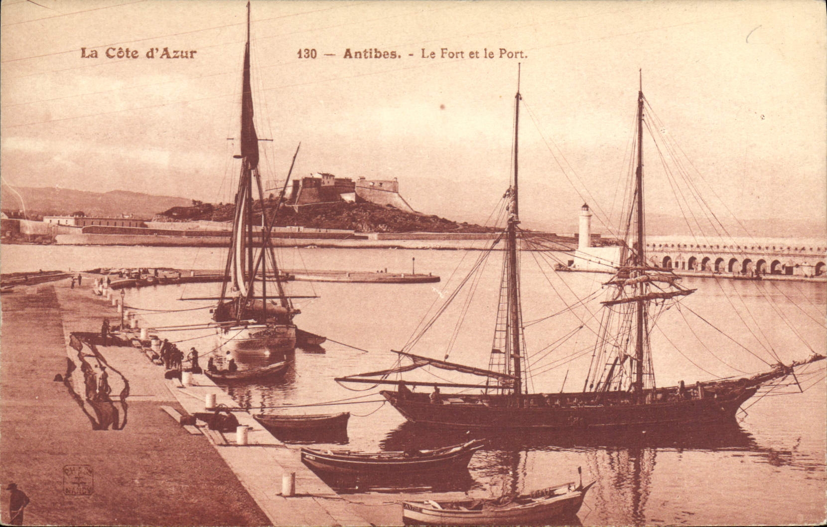 CPA Antibes Le Fort Et La Port