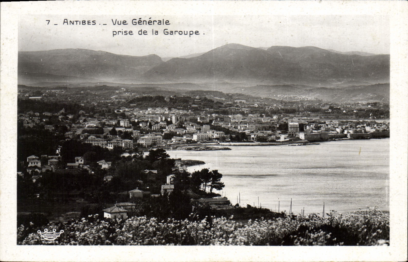 CPA Antibes Vue Generale Prise De La Garoupe