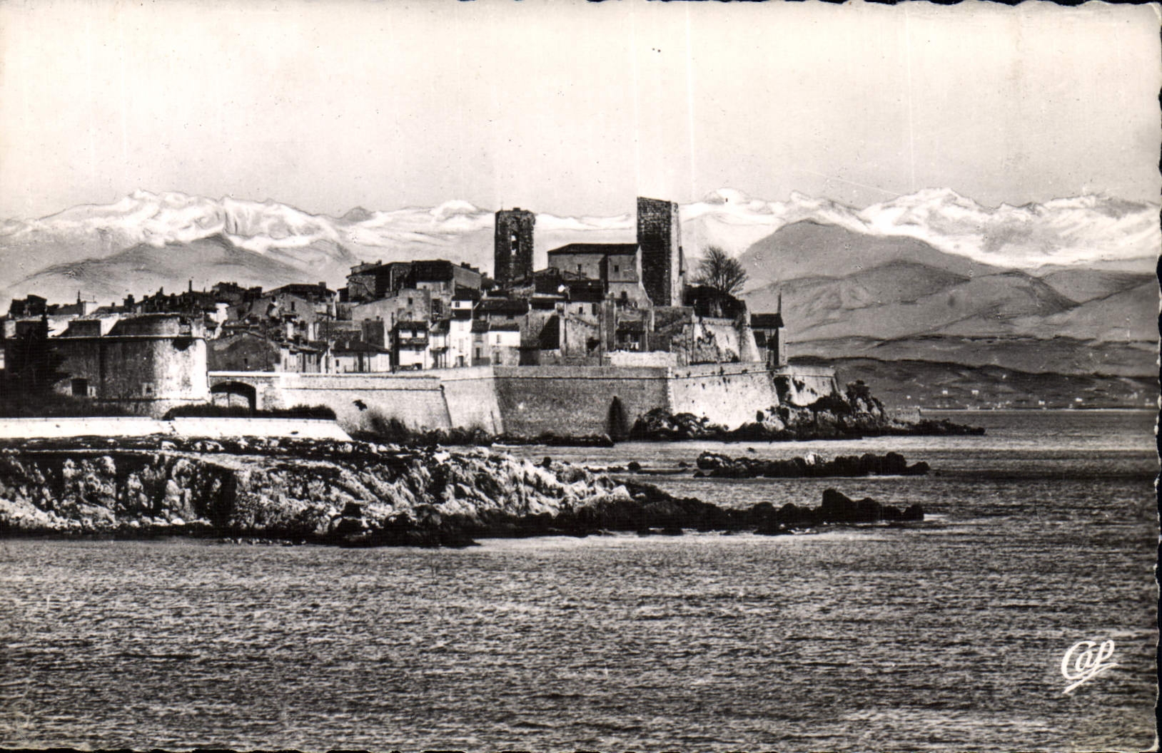 CPA Antibes Et La Chaine Des Alpes