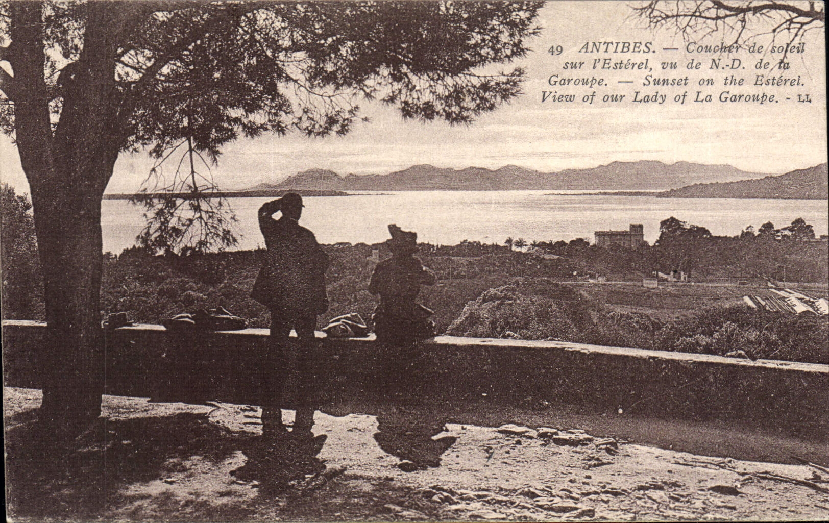 CPA Antibes Coucher De Soleil Sur I'Esterel Vu De la garoupe