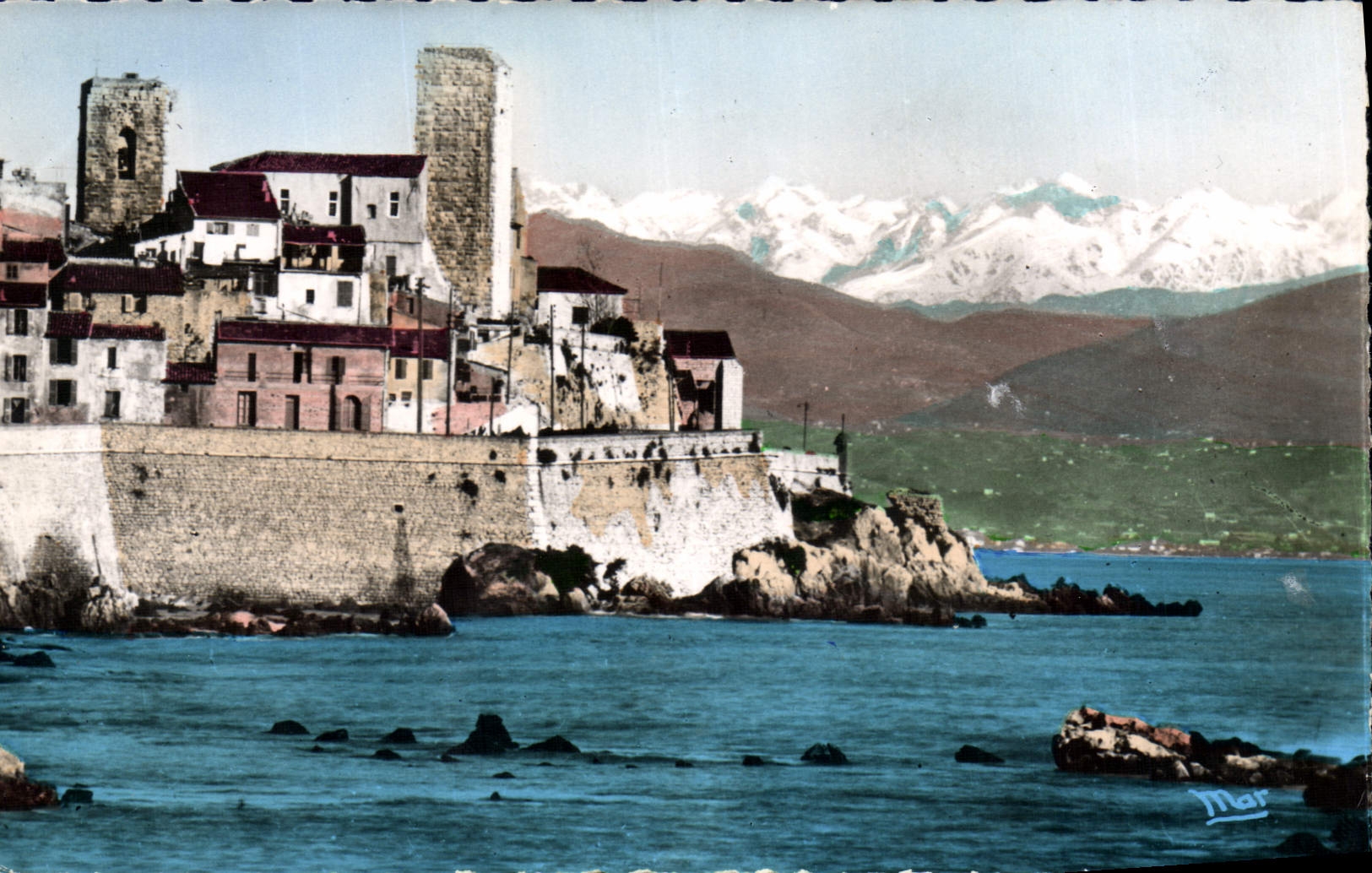 CPA Antibes Les Remparts Et Les Alpes