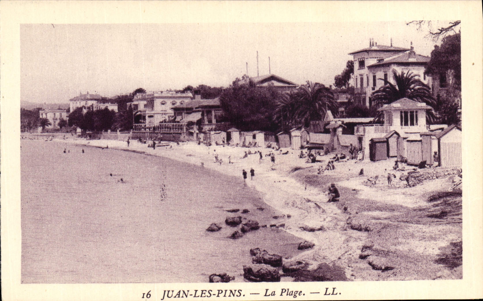 CPA Juan Les Pins La Plage