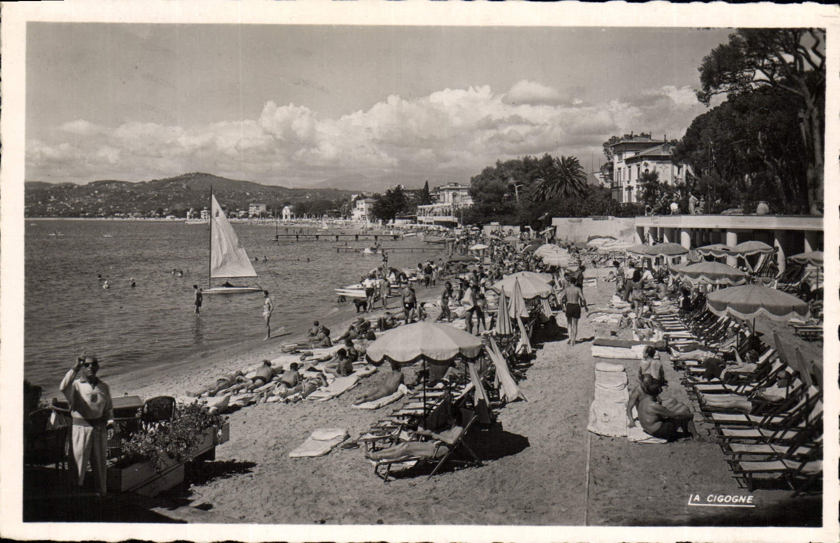 CPA Juan Les Pins La Plage