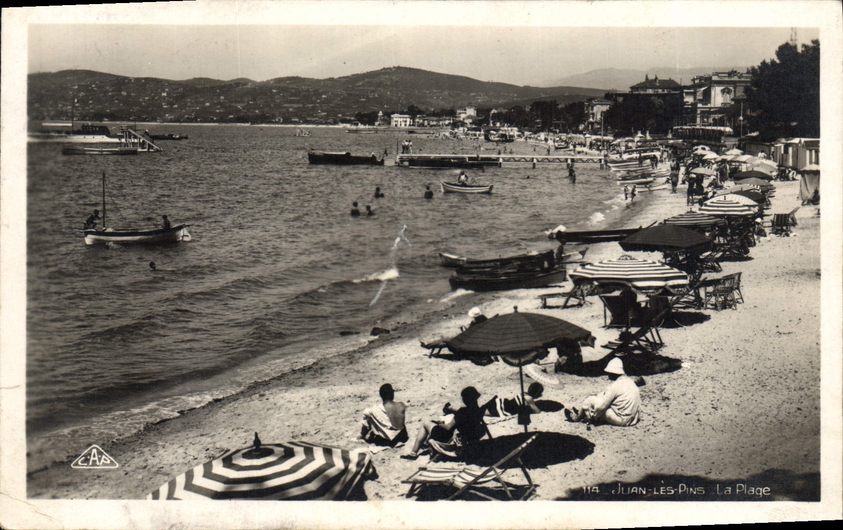 CPA Juan Les Pins La Plage