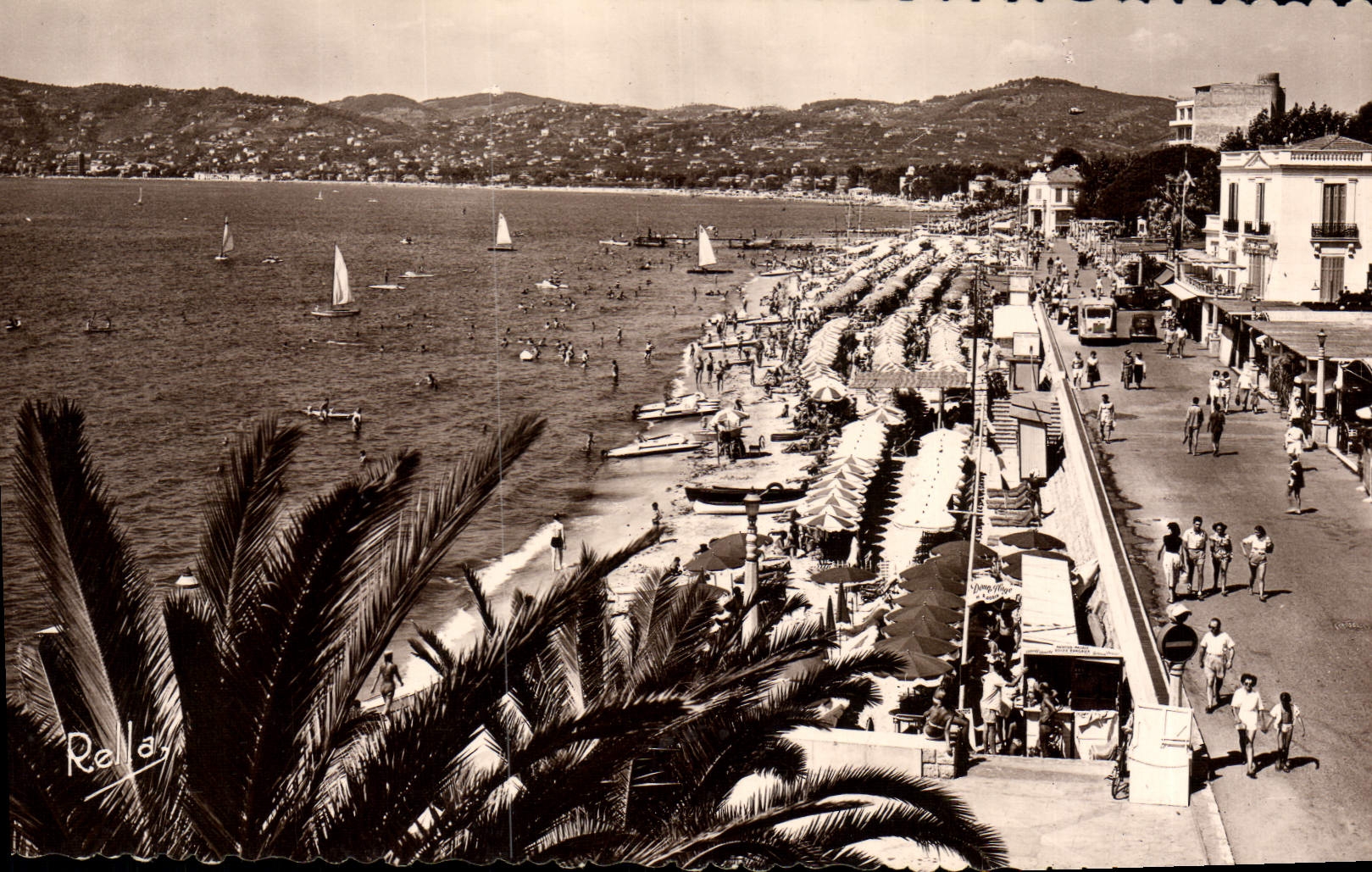 CPA Juan Les Pins Plage Du Grand Pin