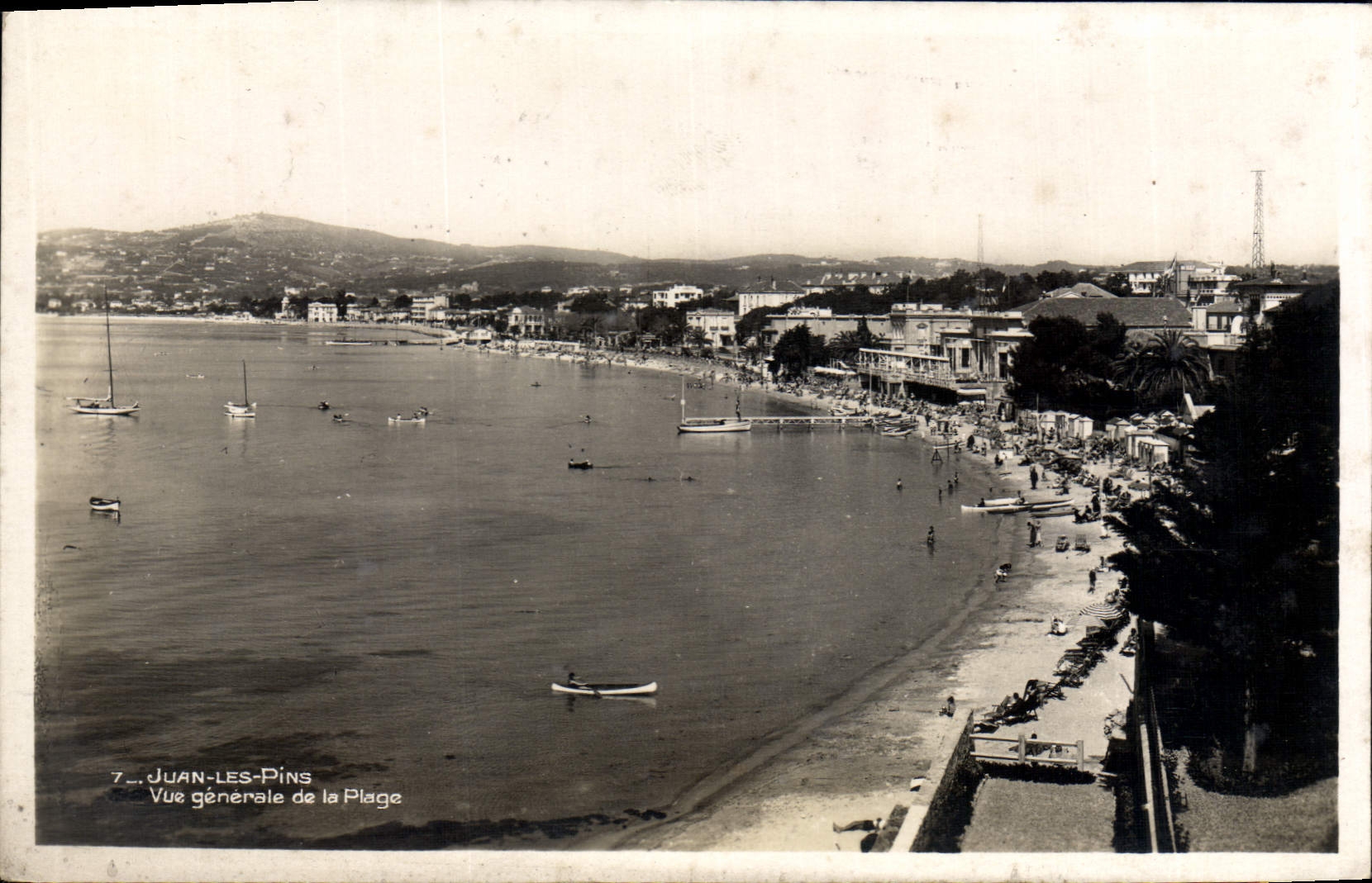 CPA Juan Les Pins Vue Generale De La Plage