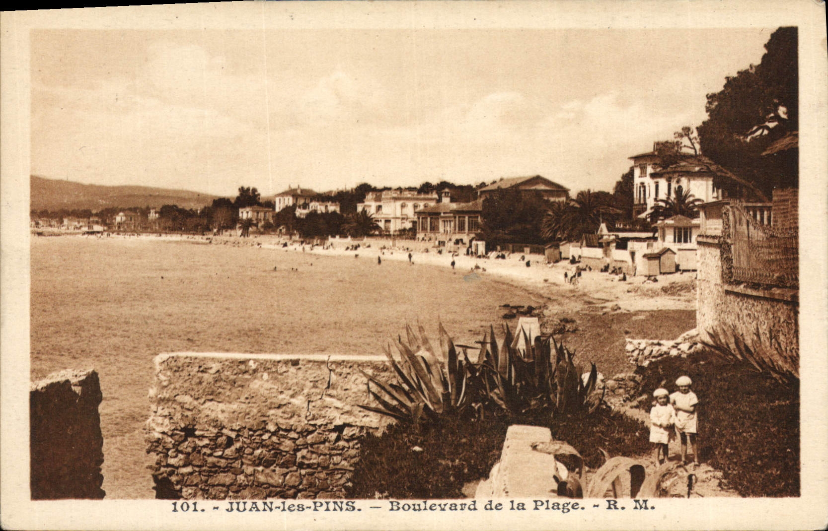 CPA Juan Les Pins Boulevard De La Plage
