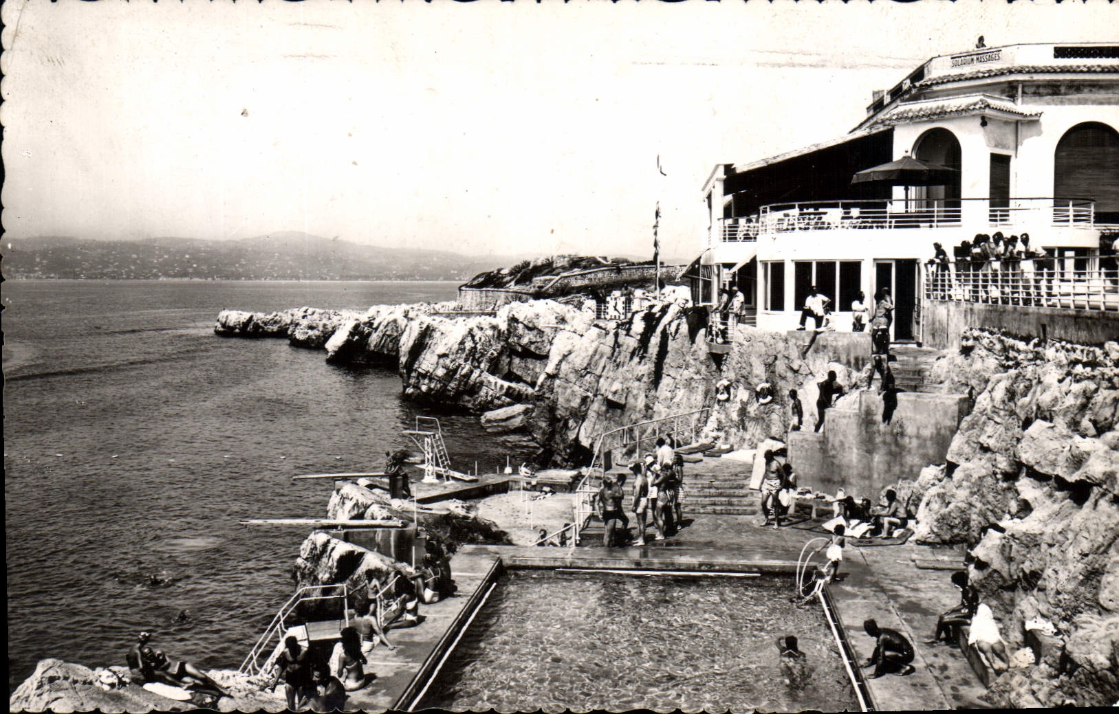 CPA Juan Les Pins La Piscine D'Eden Roc