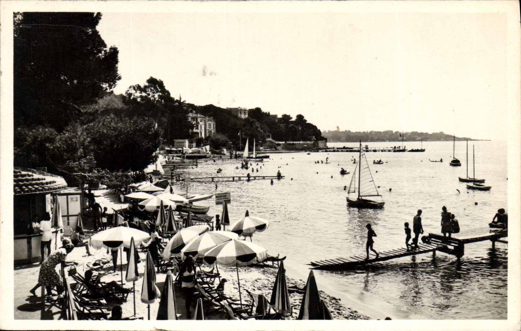 CPA Juan Les Pins La Plage Du Casino