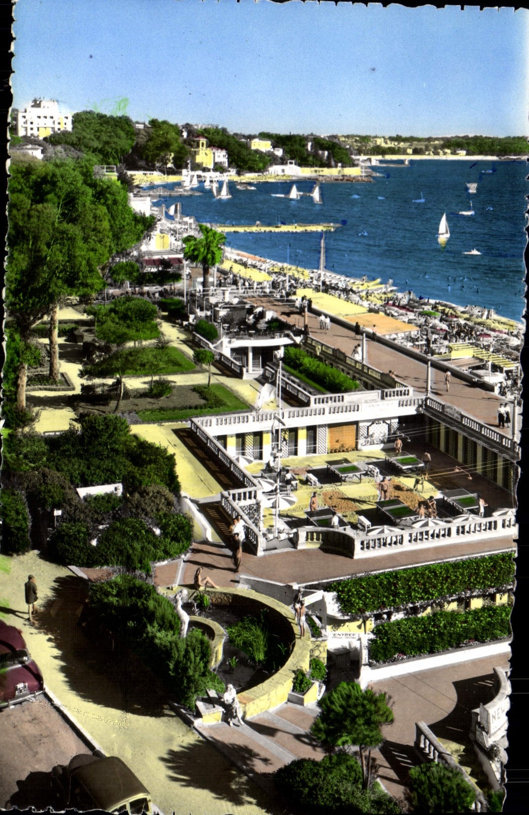 CPA Juan Les Pins les jardins et la promenade