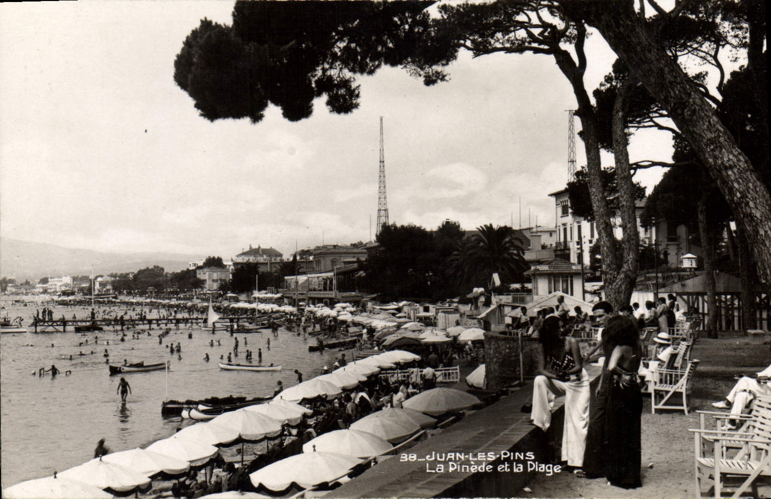 CPA Juan Les Pins La Pinede Et La Plage