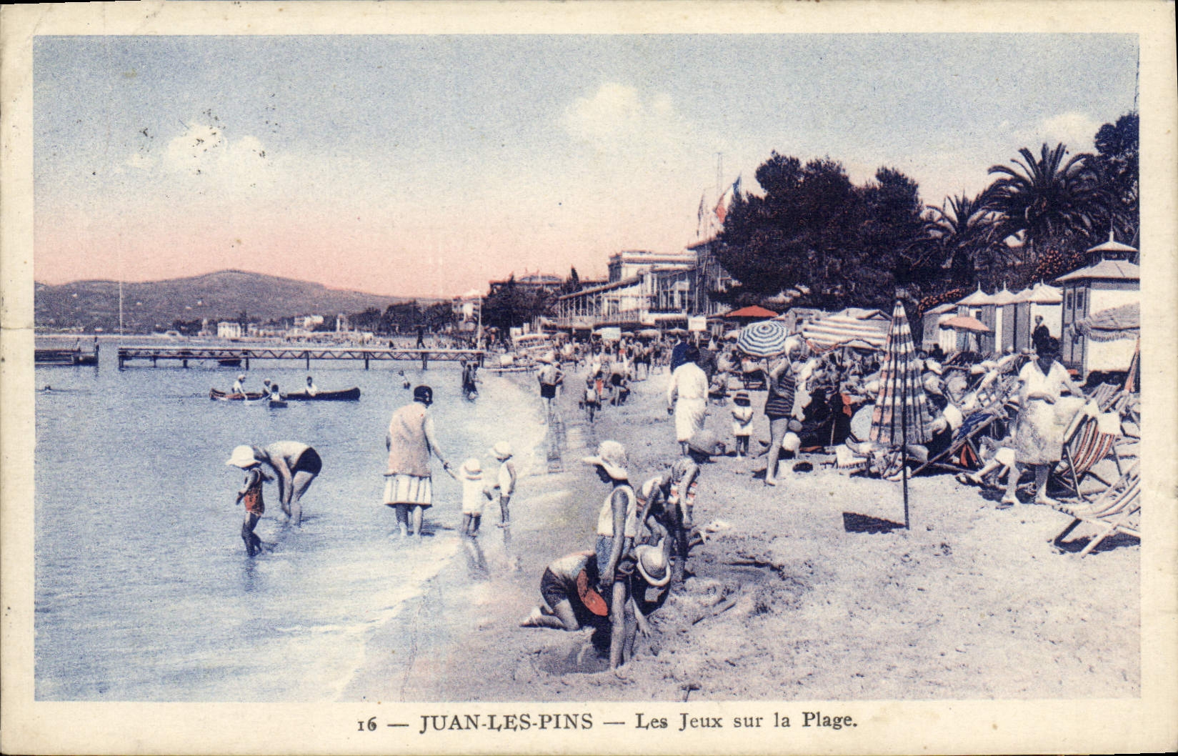 CPA Juan Les Pins Les Jeux Sur La Plage