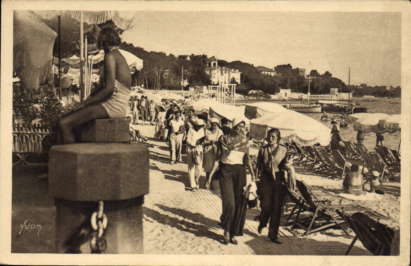 CPA Juan Les Pins La Plage