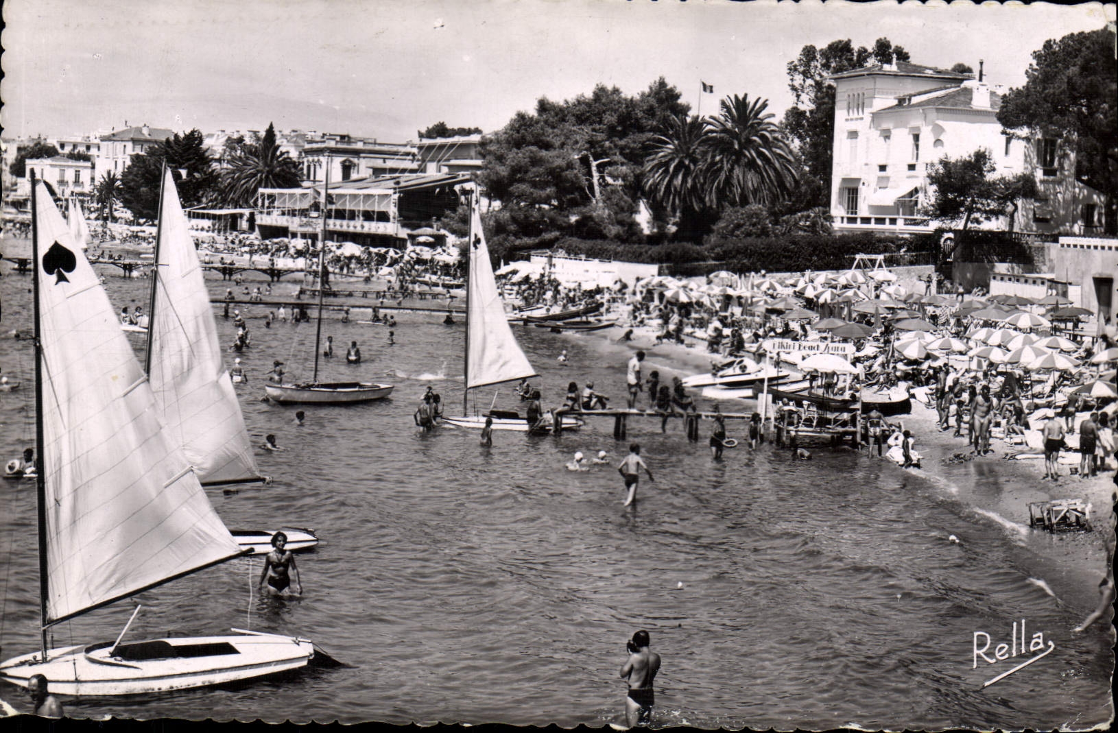 CPA Juan Les Pins La Plage
