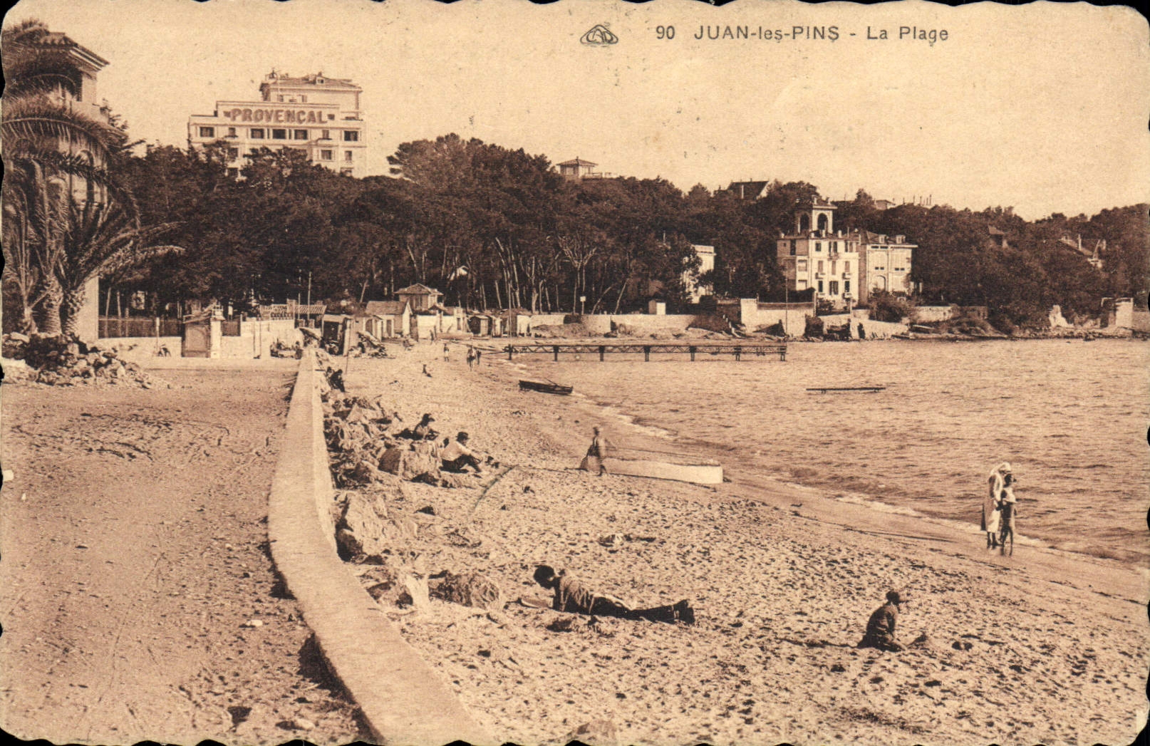 CPA Juan Les Pins La Plage