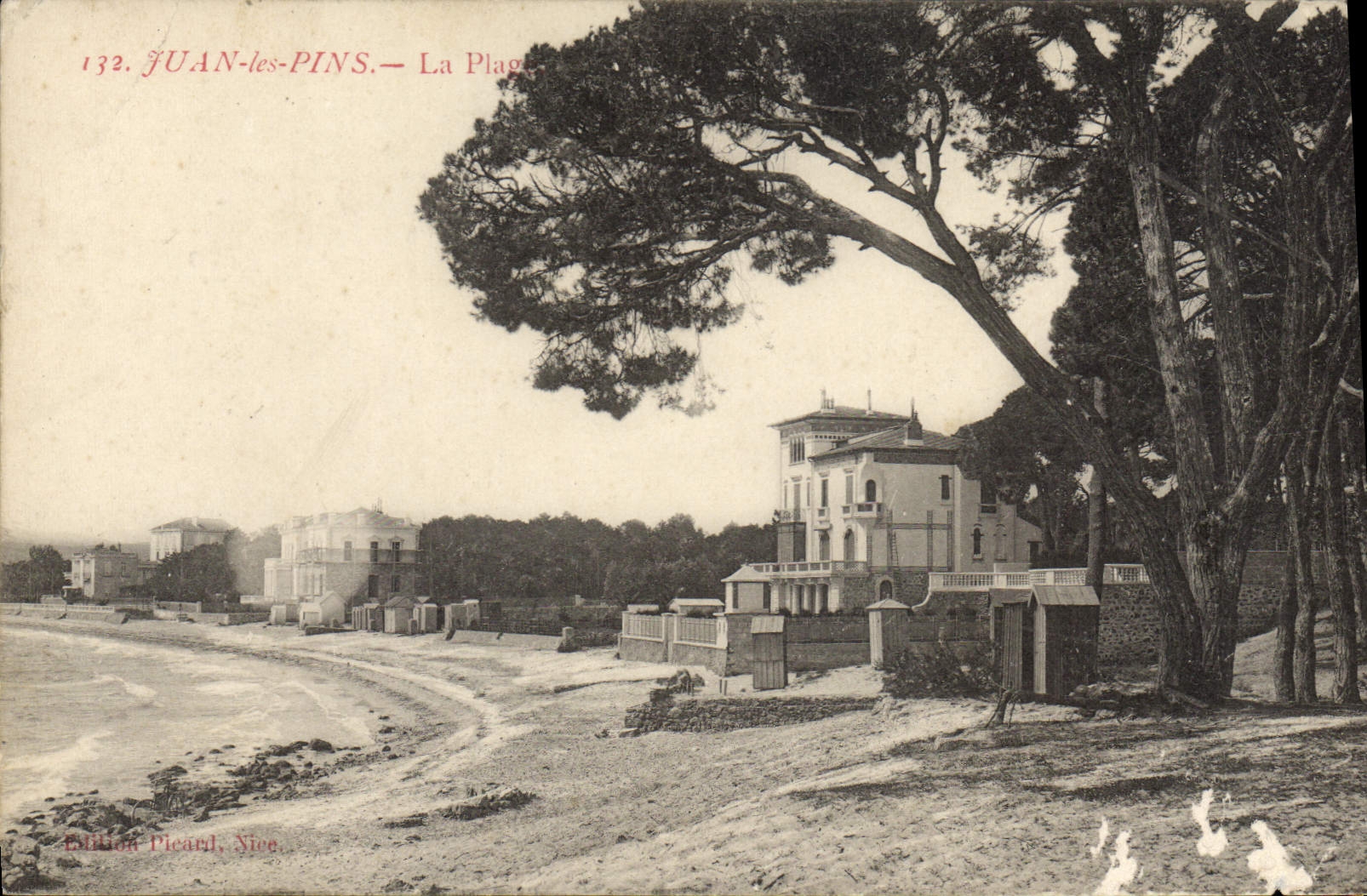 CPA Juan Les Pins La Plage
