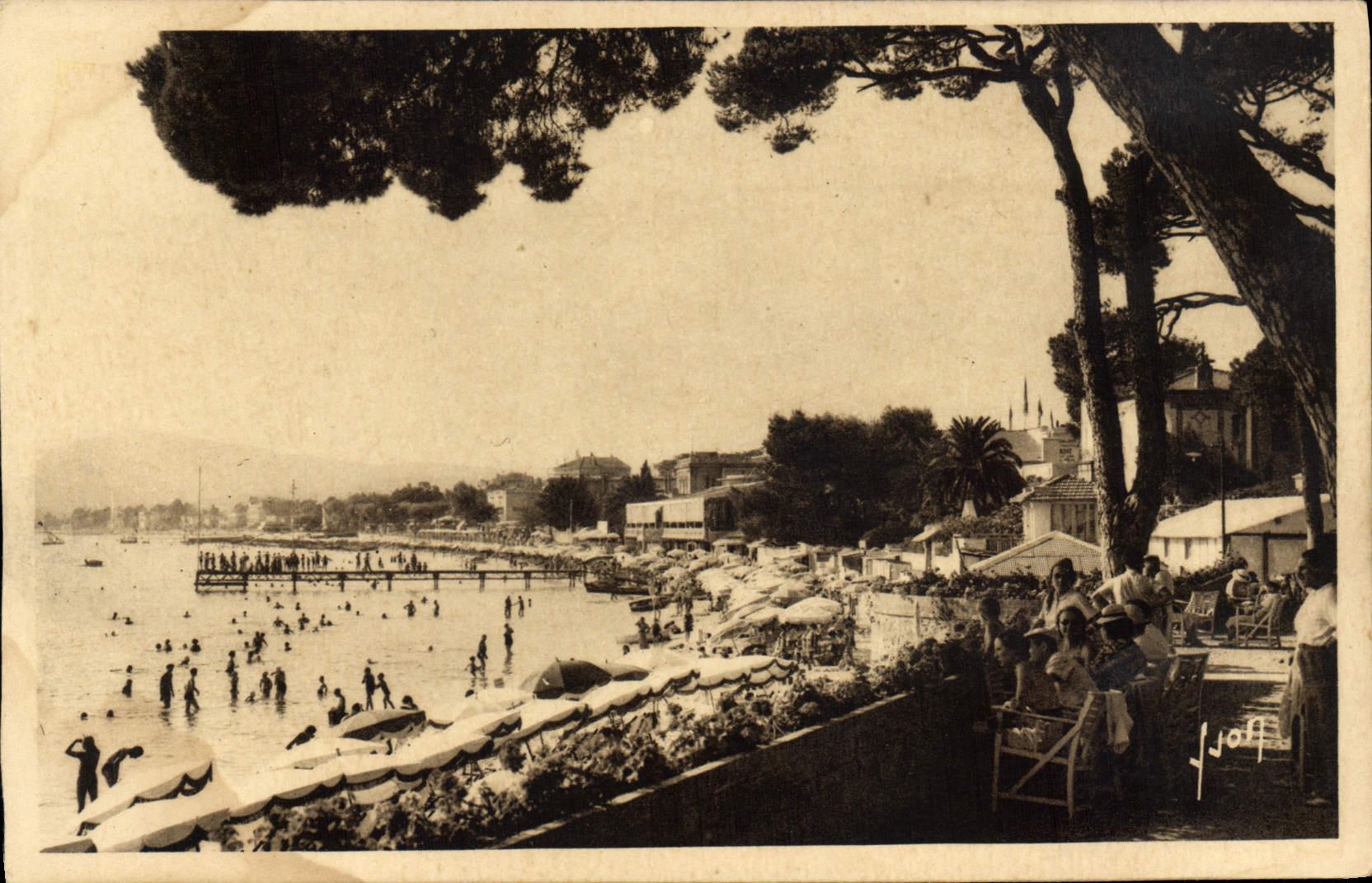 CPA Juan Les Pins La Plage